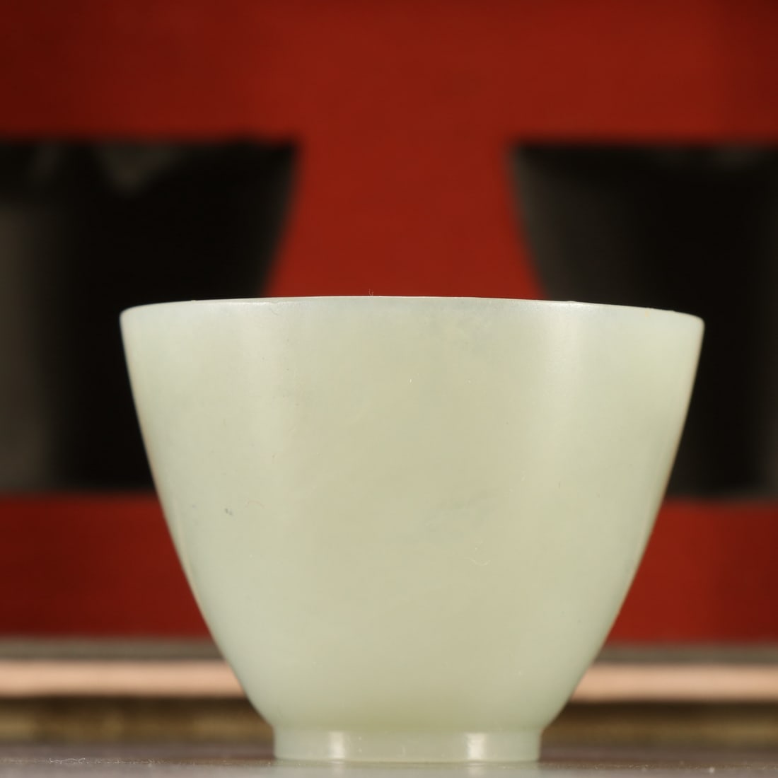 A pair of Hetian jade cups from the Ming Dynasty (1 of 8)