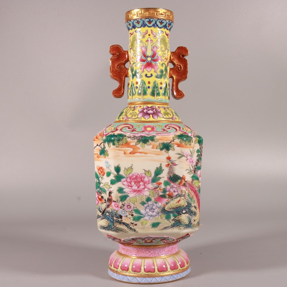 A Qing Dynasty Qianlong enamel colorful yellow ground entwined lotus Tongjing Danfeng Chaoyang: Qing Dynasty Qianlong Enamel color yellow ground intertwined lotus Tongjing Danfeng Chaoyang amphora SIZE: H:25cm Belly D:9.5cm (The Dimensions Of All Batches Are Manually Measured.If You Need More De