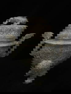 An Exquisite White Jade Dragon Pattern Beast-Face Pattern Double-Ears and Tripod Censer: An Exquisite White Jade Dragon Pattern Beast-Face Pattern Double-Ears and Tripod Censer Han Dynasty, China Size:23cmx20.5cmx15cm Weight:2296g (The Dimensions Of All Batches Are Manually