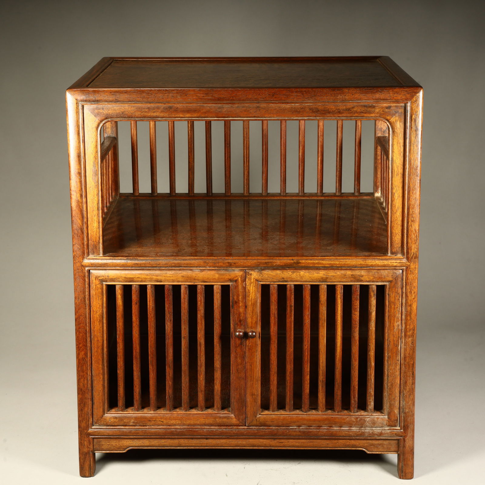 A Qing Dynasty yellow rosewood Wanli cabinet bright lattice cabinet (1 of 8)