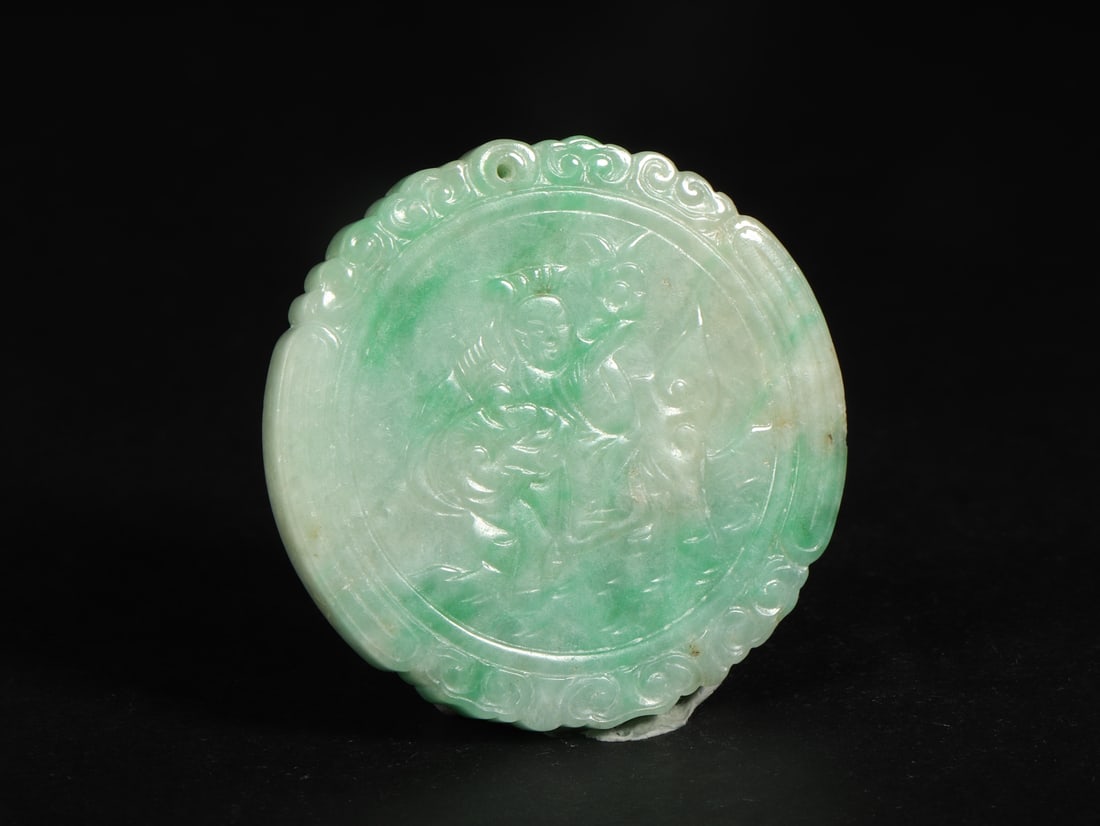 An Exquisite Jasper Figure Pattern Ornament: An Exquisite Jasper Figure Pattern Ornament Qing Dynasty, China Size:5.5cmx0.7cm Weight:50g (The Dimensions Of All Batches Are Manually Measured.If You Need More Detailed Information, Please Contact O