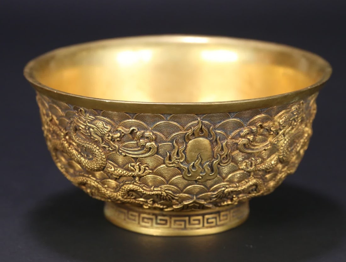 A copper gilt dragon pattern bowl: Copper gilt dragon pattern bowl SIZE: 12.3x6.3cm (The Dimensions Of All Batches Are Manually Measured.If You Need More Detailed Information, Please Contact Our Customer Service Before Bidding.)
