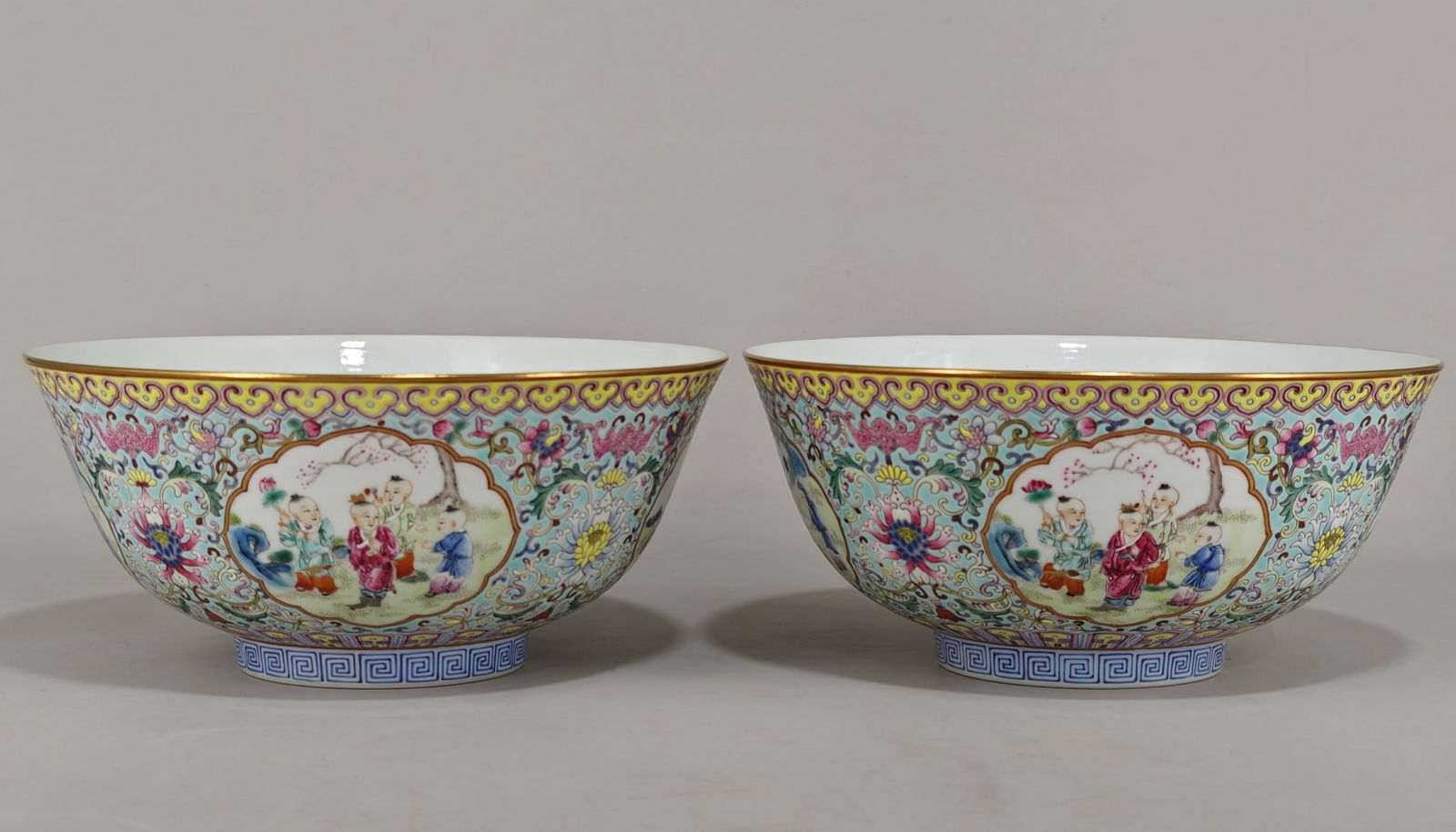 A Pair of Exquisite Famille-Rose Lotus Pattern Character and Story Pattern Bowl (1 of 9)