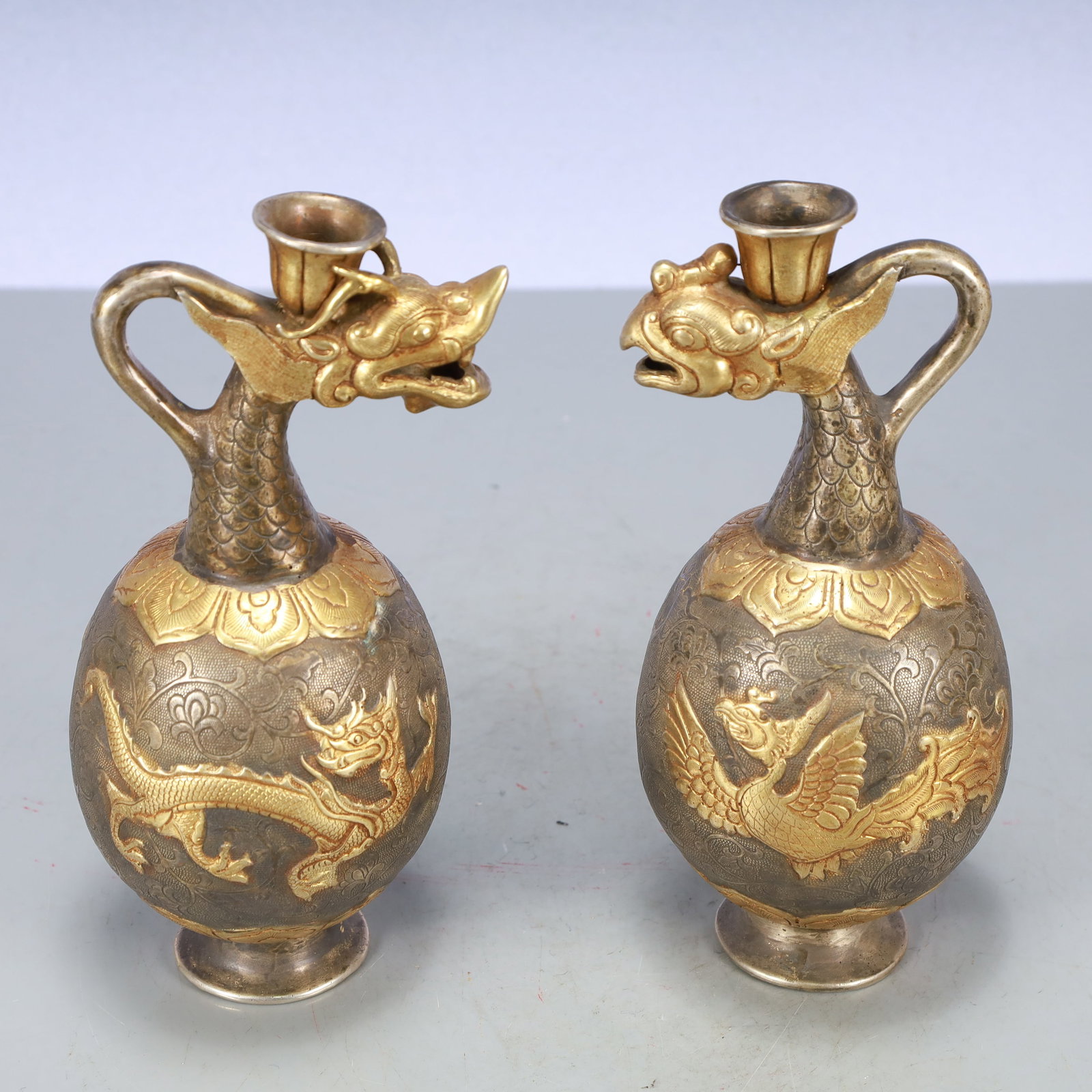 A Exquisite A pair of Gilt Silver Dragon and Phoenix Pattern Ewer (1 of 20)