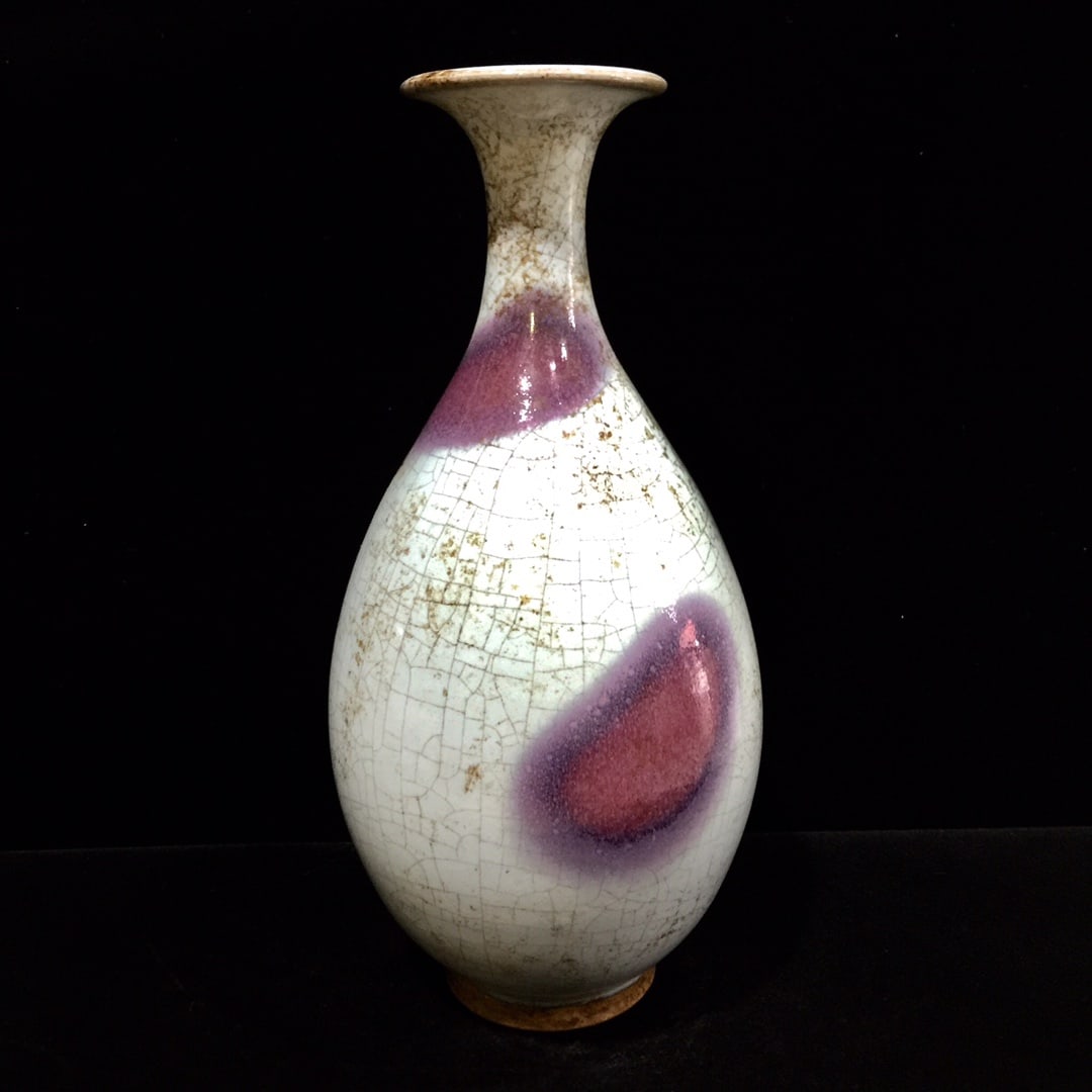 An Exquisite Jun yao Vase (1 of 7)