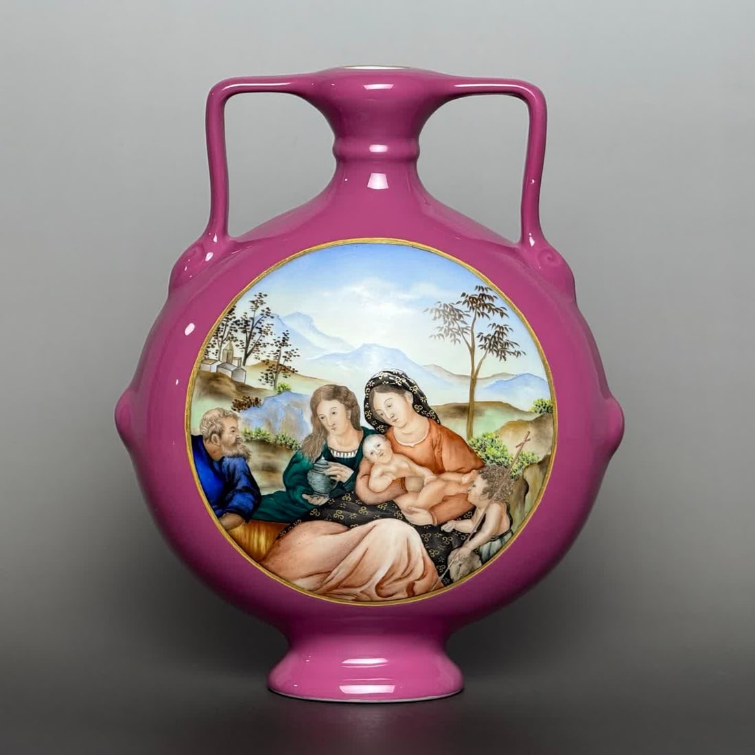 A Qing Dynasty Qianlong year carmine glaze Western figure window binaural moon bottle: Qing Dynasty Qianlong year system carmine red glaze Western character window binaural moon bottle SIZE: MouthD: 2.6cm H: 23.8cm Belly diameter 18.8cm Bottom diameter 7.5cm