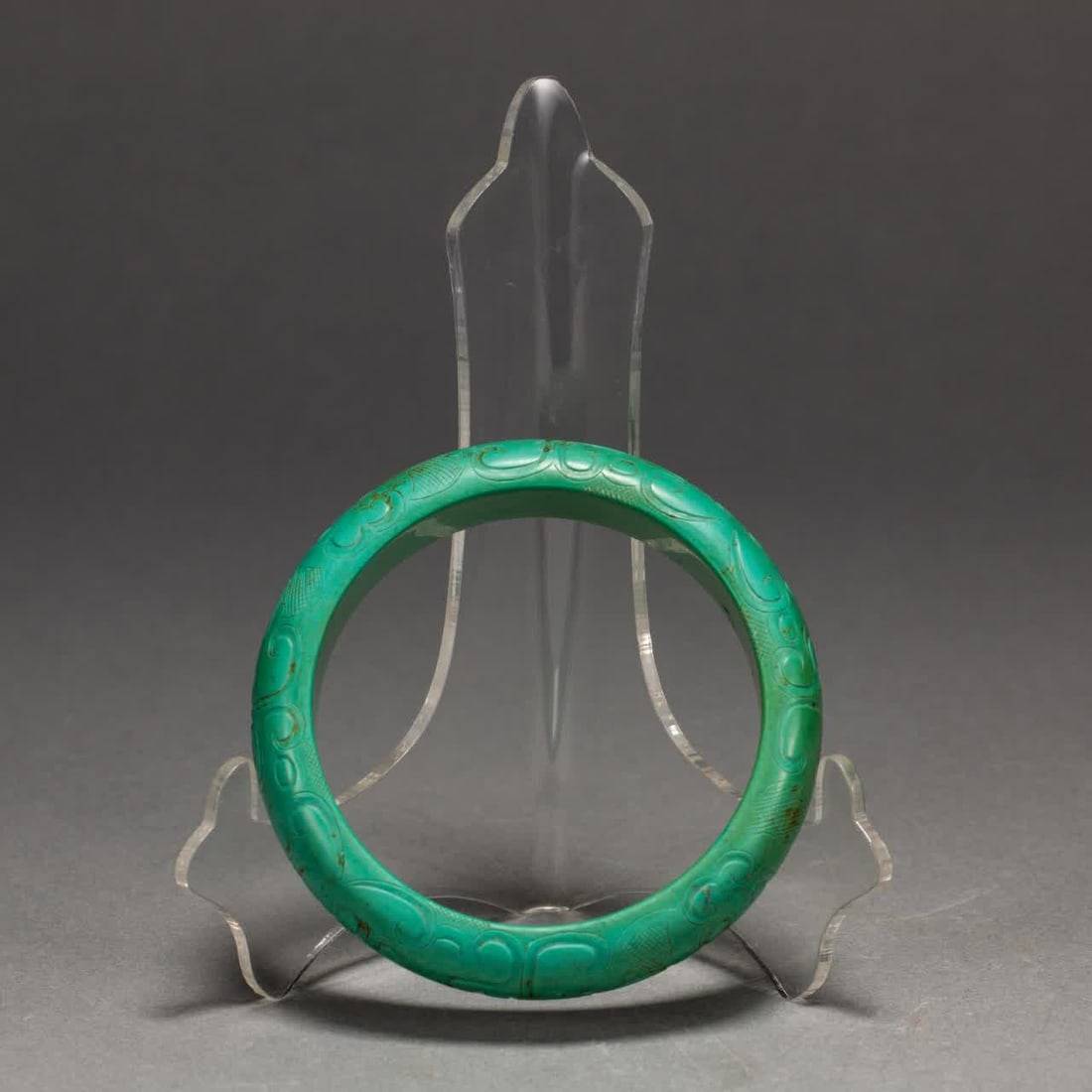 A Qing Dynasty turquoise bracelet (1 of 6)