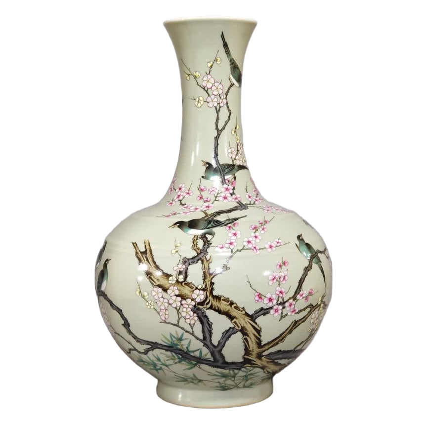 A Qing Dynasty Qianlong bean celadon glaze is happy to be appreciated by the eyebrows and dragon: Qing Dynasty Qianlong bean celadon glaze is happy to appreciate the dragon bottom bottle at the tip of the eyebrows SIZE: H:41cm D:24cm