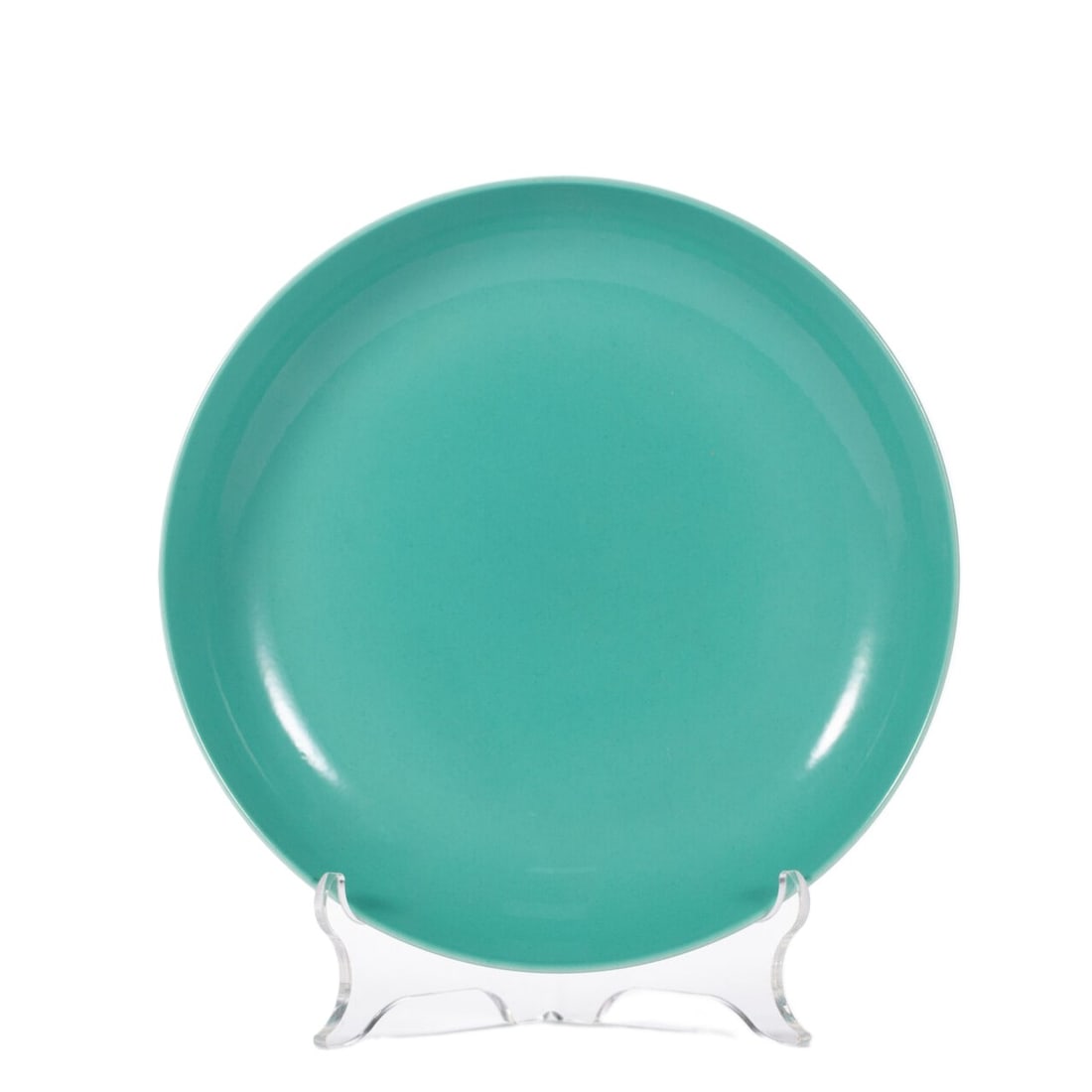 A Qing Dynasty bean celadon porcelain plate: Qing Dynasty bean celadon porcelain plate SIZE: L:20cm W:20cm H:4cm W:390g