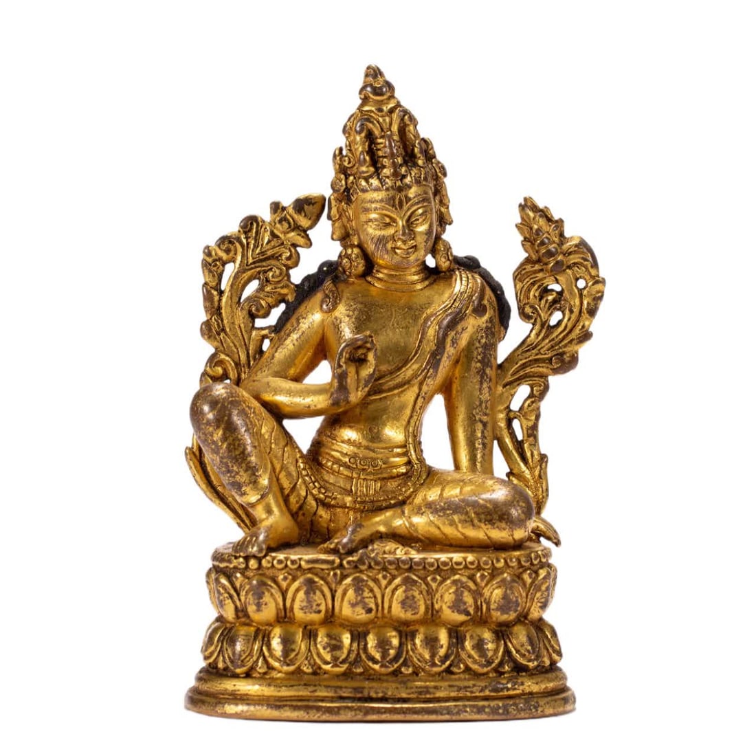 A bronze gilt Buddha statue of the Qing Dynasty: Qing Dynasty copper gilt Buddha statue SIZE: L:10cm W:7cm H:14.5cm W:850g (The Dimensions Of All Batches Are Manually Measured.If You Need More Detailed Information, Please Contact Our Customer Servic