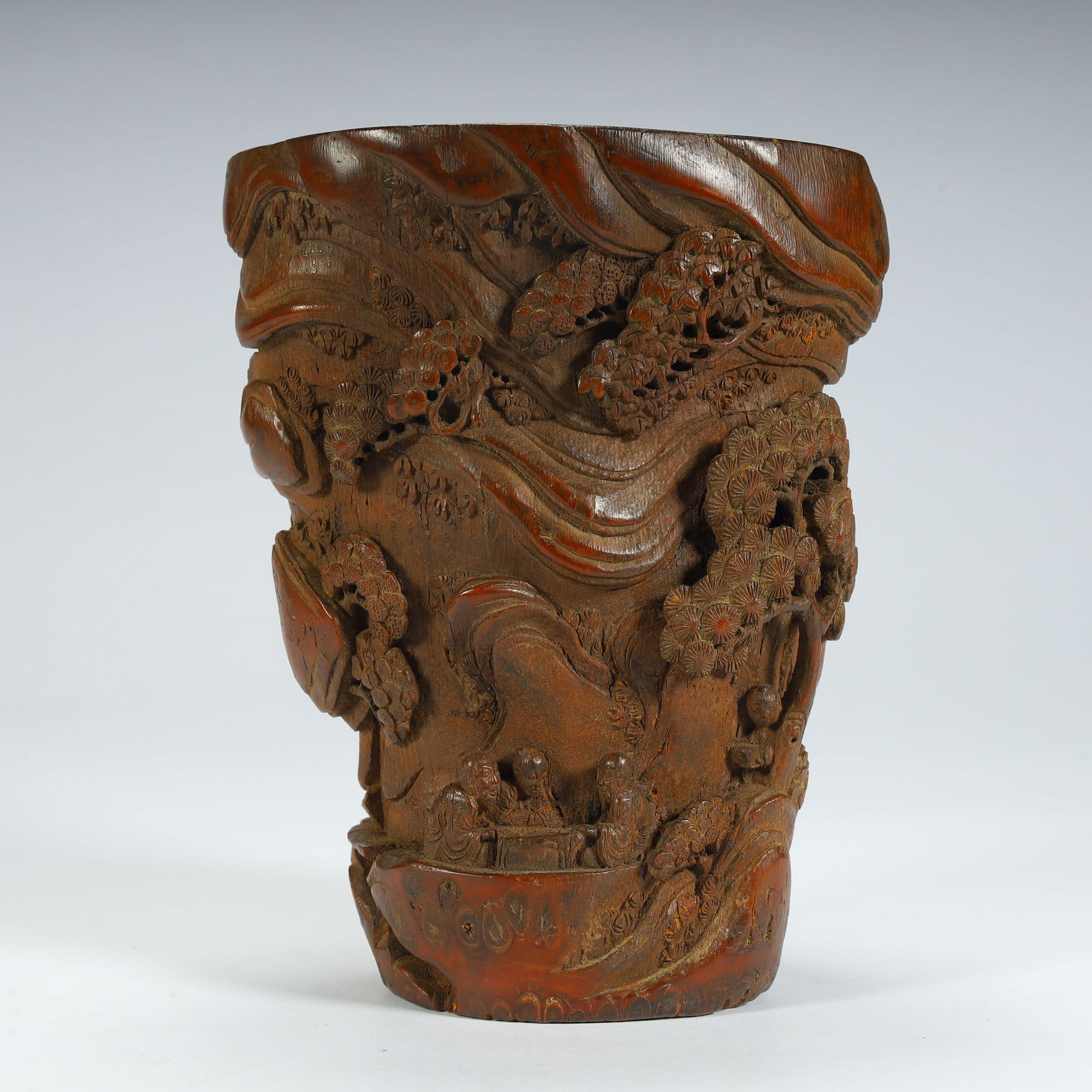 Qing Dynasty bamboo carved landscape figure pattern pen holder: Qing Dynasty bamboo carved landscape figure pattern pen holder SIZE: Height 14.5cm Length 11.5cm Width 9cm Weight 319g (The Dimensions Of All Batches Are Manually Measured.If You Need More Detailed In