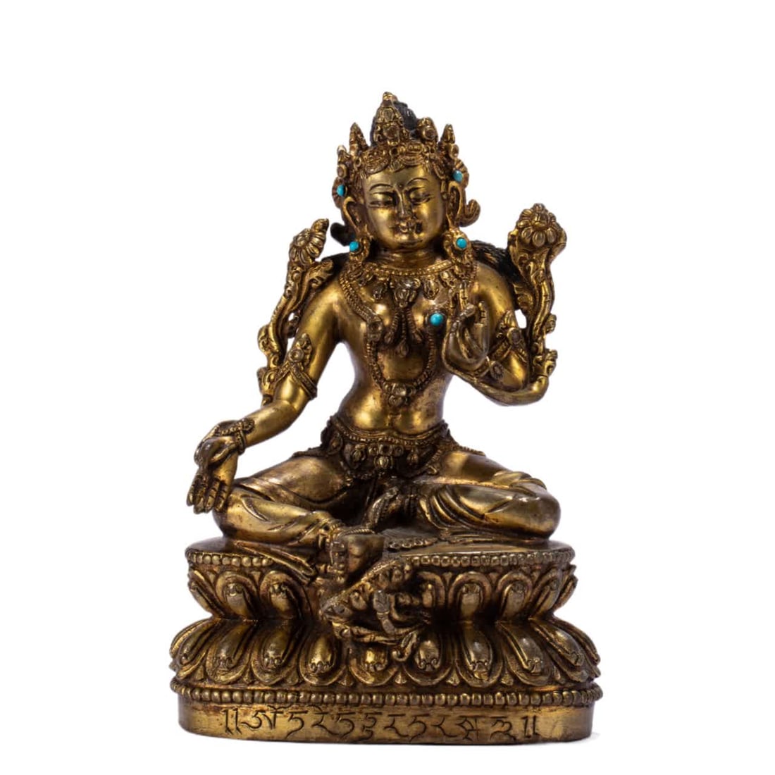 A bronze gilt Buddha statue of the Qing Dynasty: Qing Dynasty copper gilt Buddha statue SIZE: L:9cm W:7cm H:14cm W:650g (The Dimensions Of All Batches Are Manually Measured.If You Need More Detailed Information, Please Contact Our Customer Service B