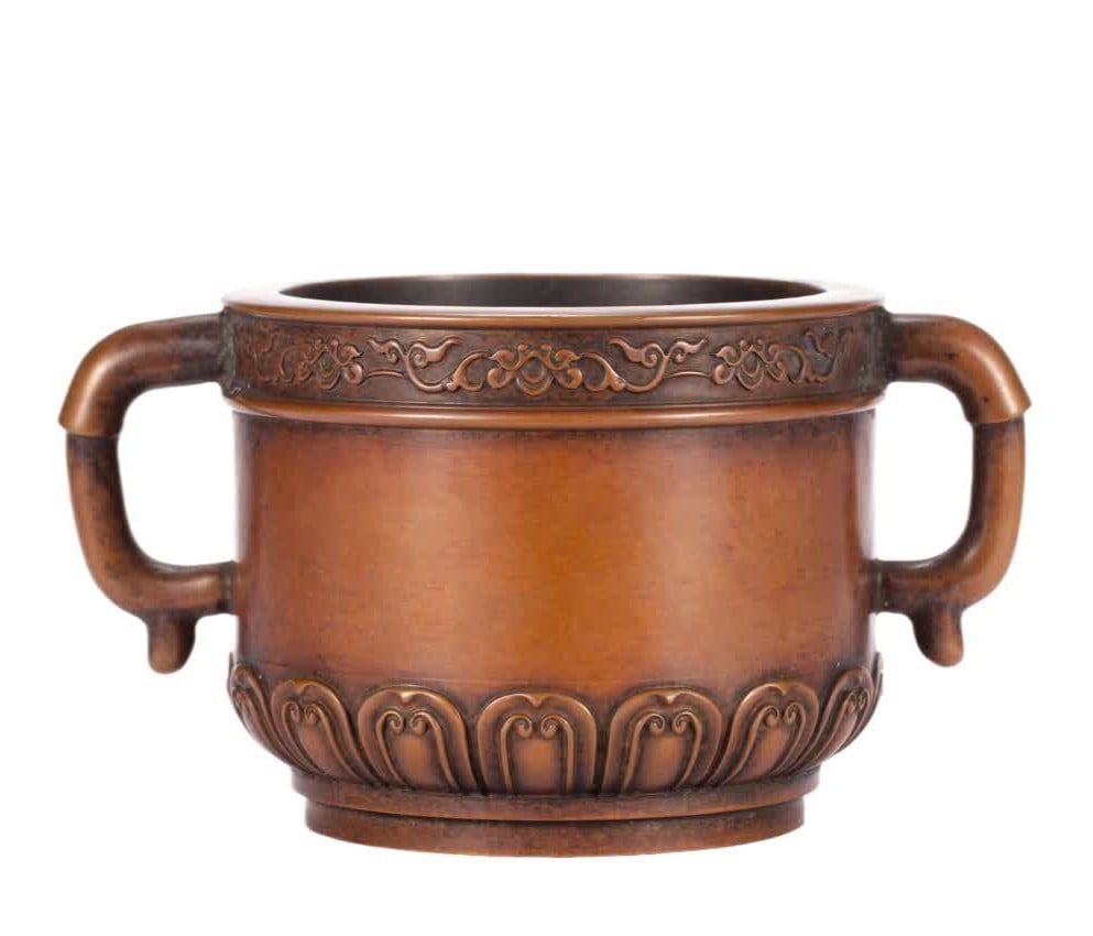 A copper furnace of the Qing Dynasty: Qing Dynasty copper furnace SIZE: L:21cm W:14cm H:11cm W:3000g (The Dimensions Of All Batches Are Manually Measured.If You Need More Detailed Information, Please Contact Our Customer Service Before Bi