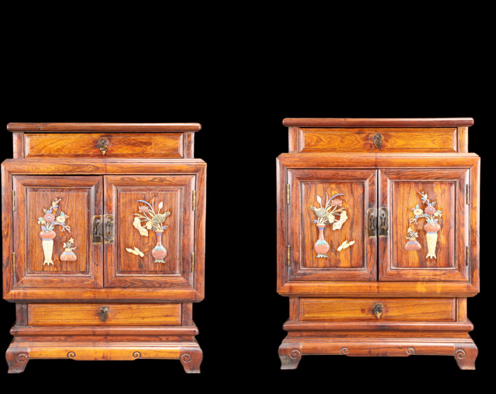 A Exquisite A pair of Boxwood Flower Pattern Cabinet (1 of 14)