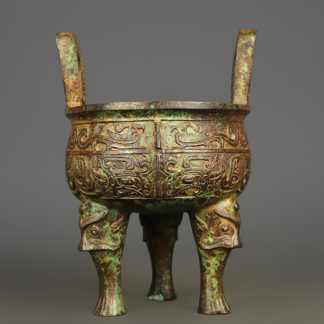 An Exquisite Bronze Beast-Face Pattern Double-Ears and Tripod Censer (1 of 10)