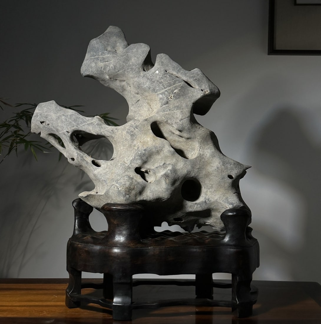 An Exquisite Taihu Stone Ornament (1 of 6)