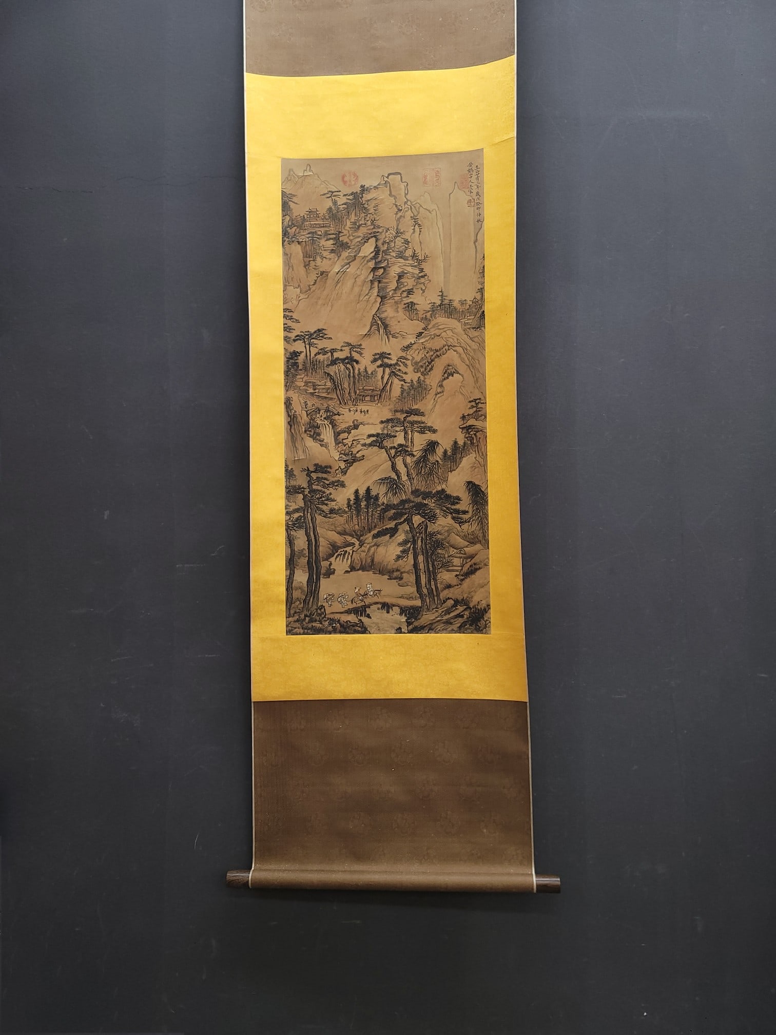 A Chinese Vertical Scroll Ink Painting of Landscape on Silk: A Chinese Vertical Scroll Ink Painting of Landscape on Silk Wang meng Without frame Size:43cmx101cm (The Dimensions Of All Batches Are Manually Measured.If You Need More Detailed Information, Please C