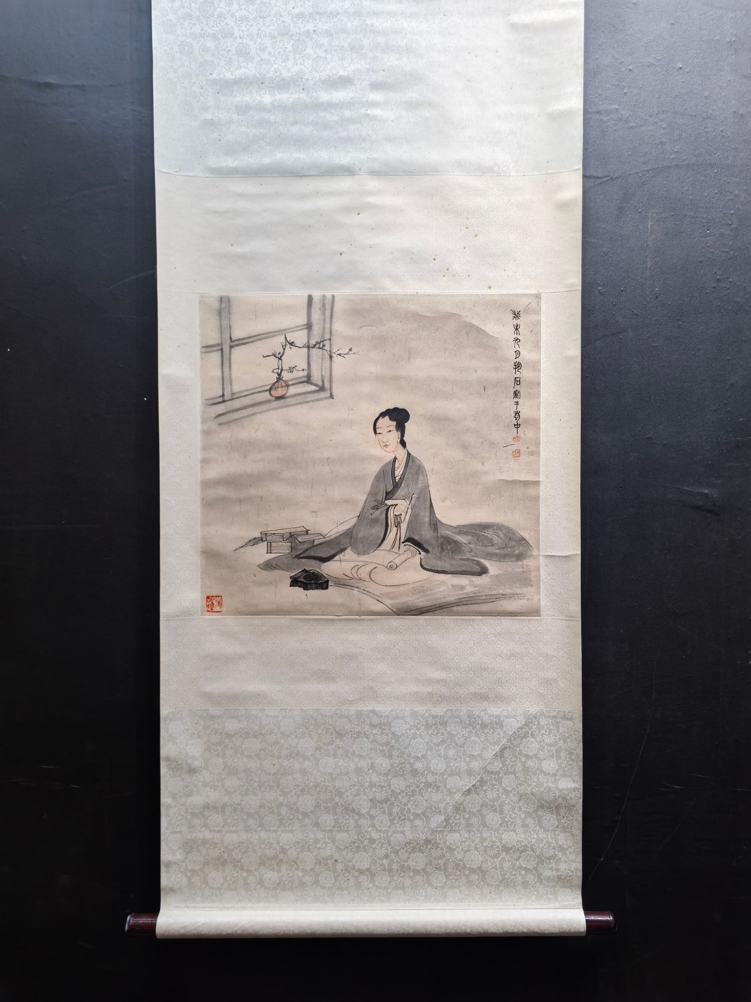 A Chinese Vertical Scroll Ink Painting of Figure on Paper (1 of 9)