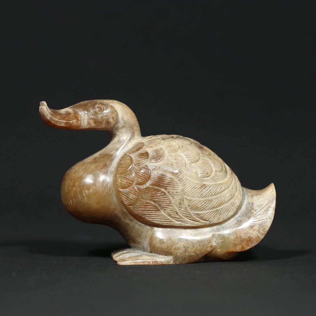 An Exquisite White Jade Goose Ornament (1 of 9)