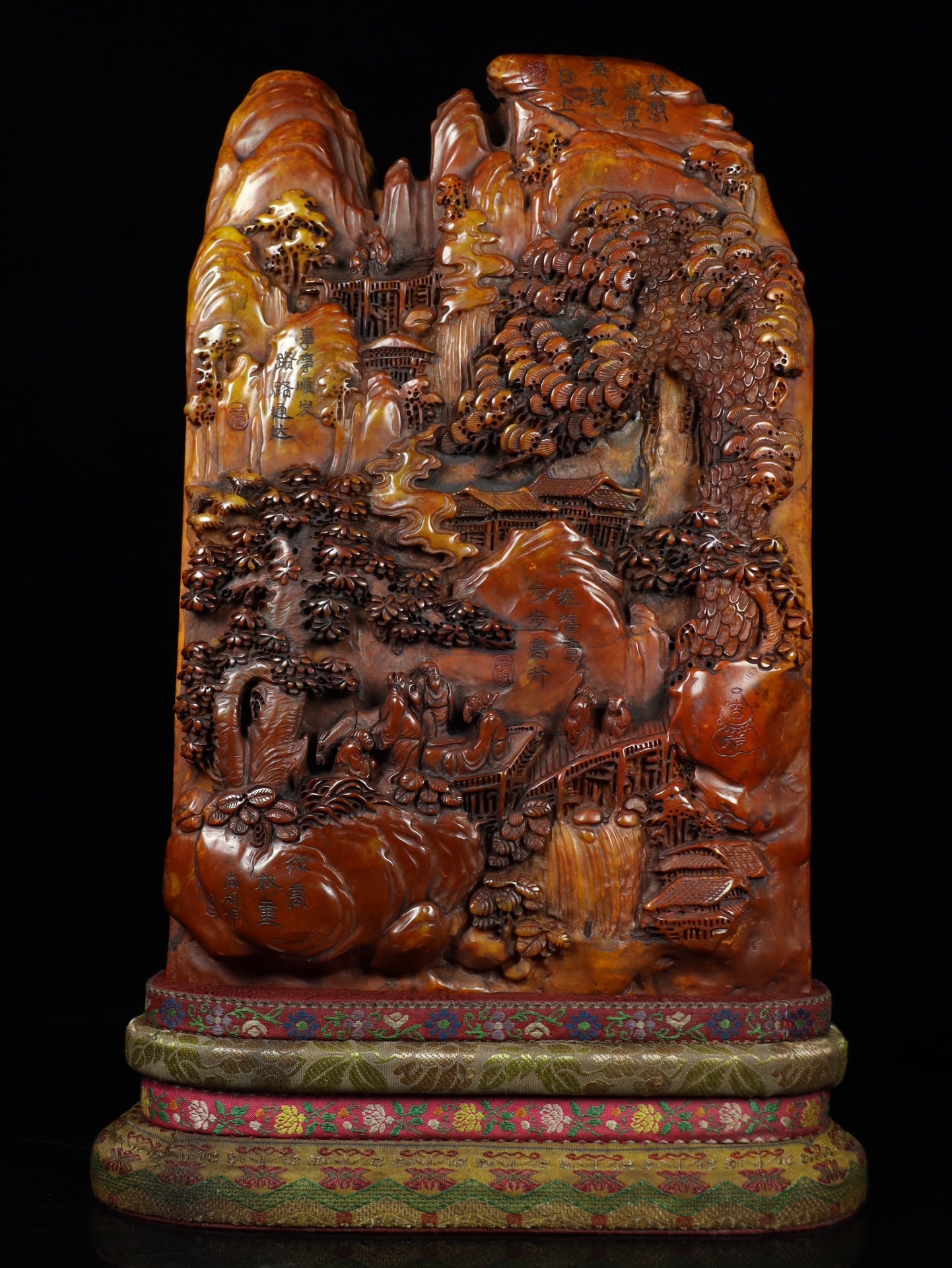 An Exquisite Tianhuang Stone Landscape and Figure Pattern Seal Ornament (1 of 9)