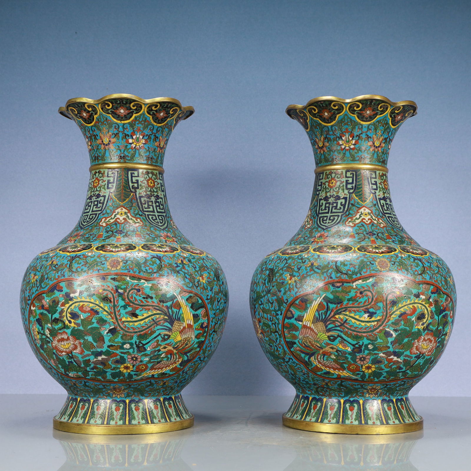 A Exquisite A pair of Cloisonne Lotus Pattern Phoenix Pattern Vase (1 of 18)