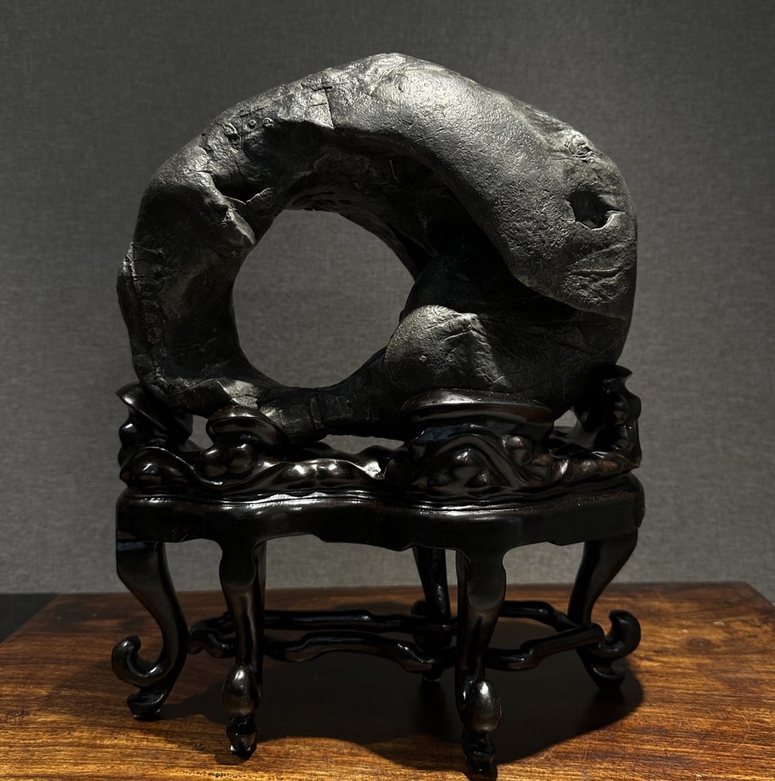 An Exquisite Taihu Stone Ornament (1 of 6)