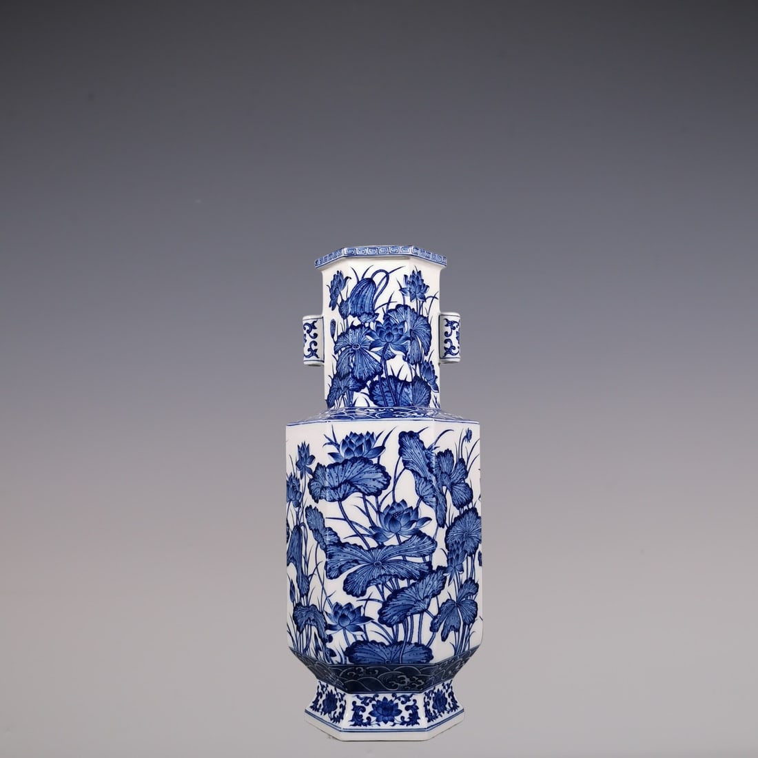 An Exquisite Blue and White Lotus Pattern Seawater Pattern Flower Pattern Double-Ears Vase (1 of 8)