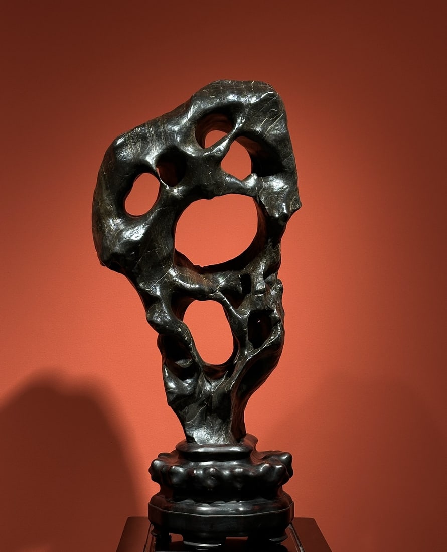 An Exquisite Taihu Stone Ornament (1 of 7)