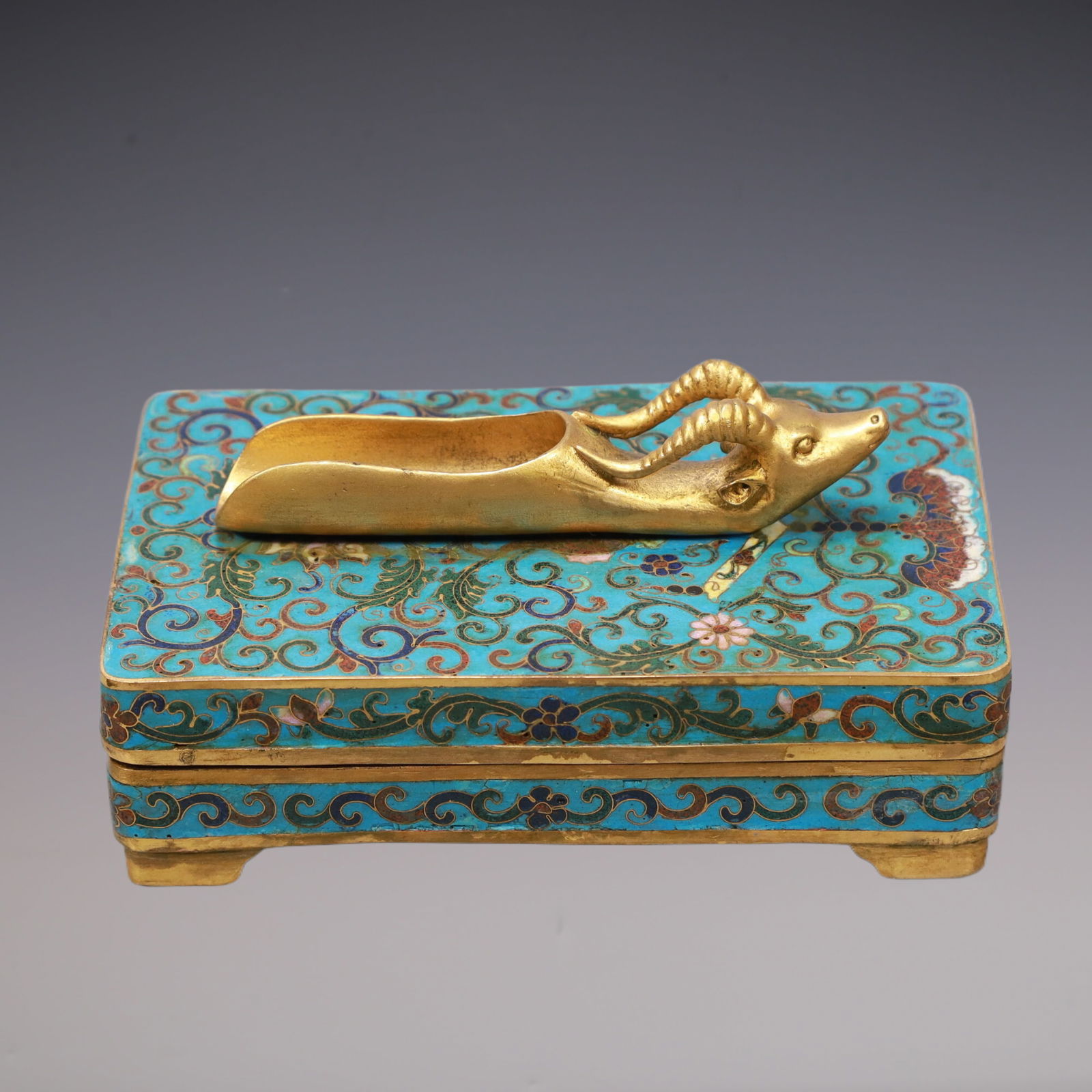 A Exquisite Cloisonne Lotus Pattern Inkstone: A Exquisite Cloisonne Lotus Pattern Inkstone Qing Dynasty, China Qianlong Four-character Mark Size:16cmx10cmx6.5cm Weight:1350g (The Dimensions Of All Batches Are Manually Measured.If You Need More De