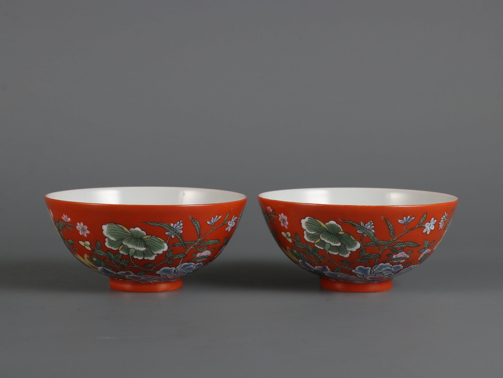 A Pair of Exquisite Enamel Coral Red Glazed Flower Pattern Cup (1 of 9)