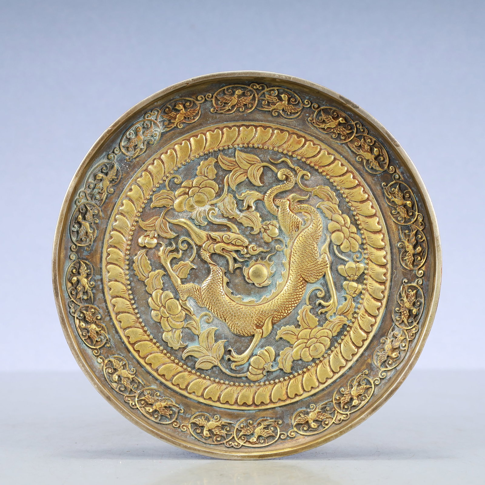 A Exquisite A pair of Gilt Silver Dragon and Phoenix Pattern Plate (1 of 10)