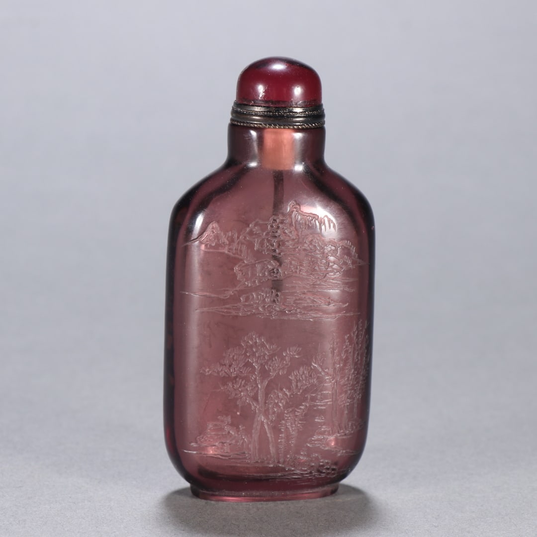 A glass landscape poetry snuff bottle of the Qing Dynasty (1 of 9)