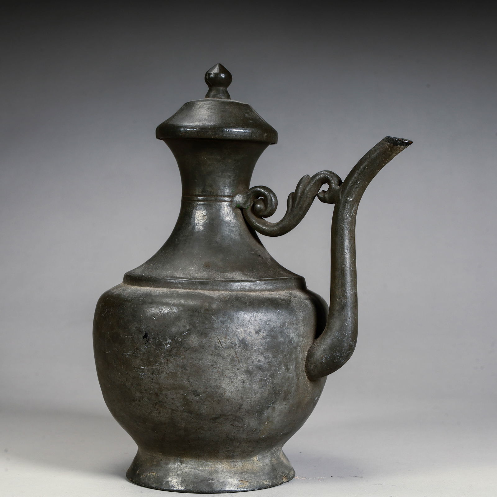 A tin pot from the Qing Dynasty (1 of 7)