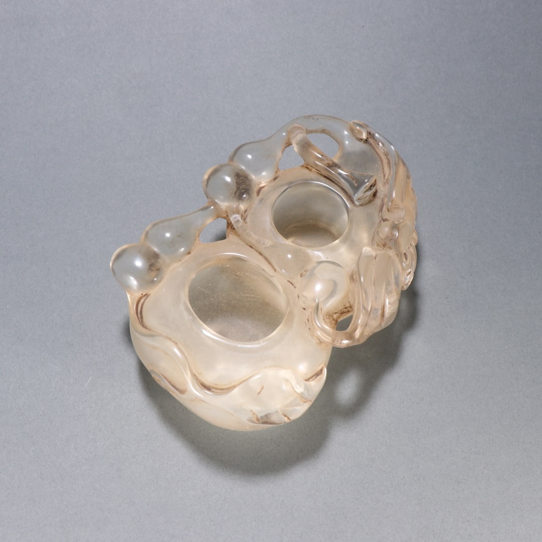 A glass gourd pen wash from the Qing Dynasty: Qing Dynasty gourd pen wash Size:H:4.9cm W:15.5cm W:650g (The Dimensions Of All Batches Are Manually Measured.If You Need More Detailed Information,Please Contact Our Customer Service Before Bidding.)