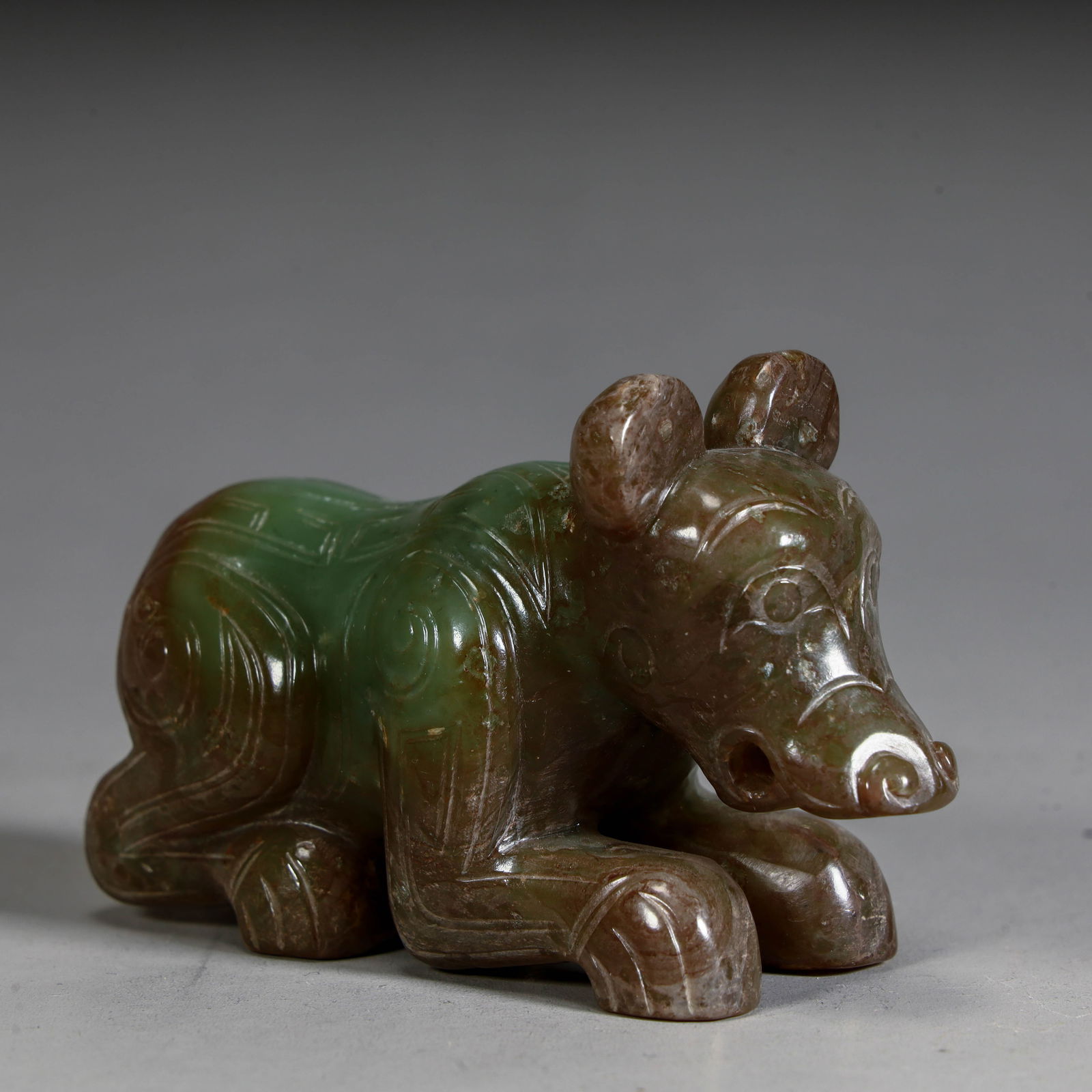 A piece of green jade and jade beast in the Qing Dynasty (1 of 9)