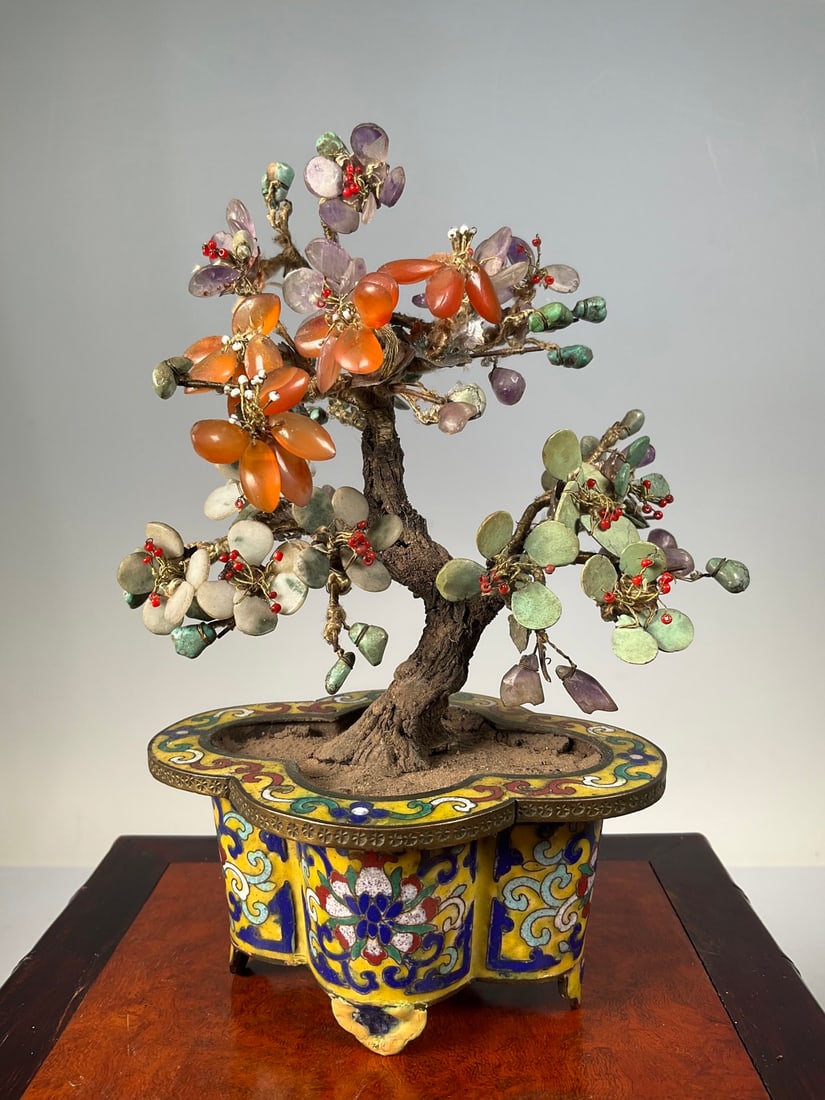 A cloisonné jade bonsai from the Republic of China period (1 of 9)