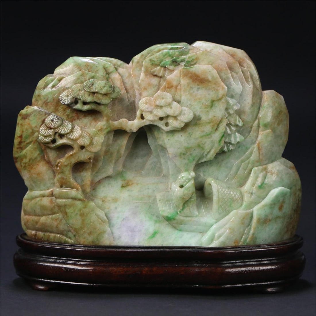 An old jade character story mountain ornament of the Qing Dynasty (1 of 10)