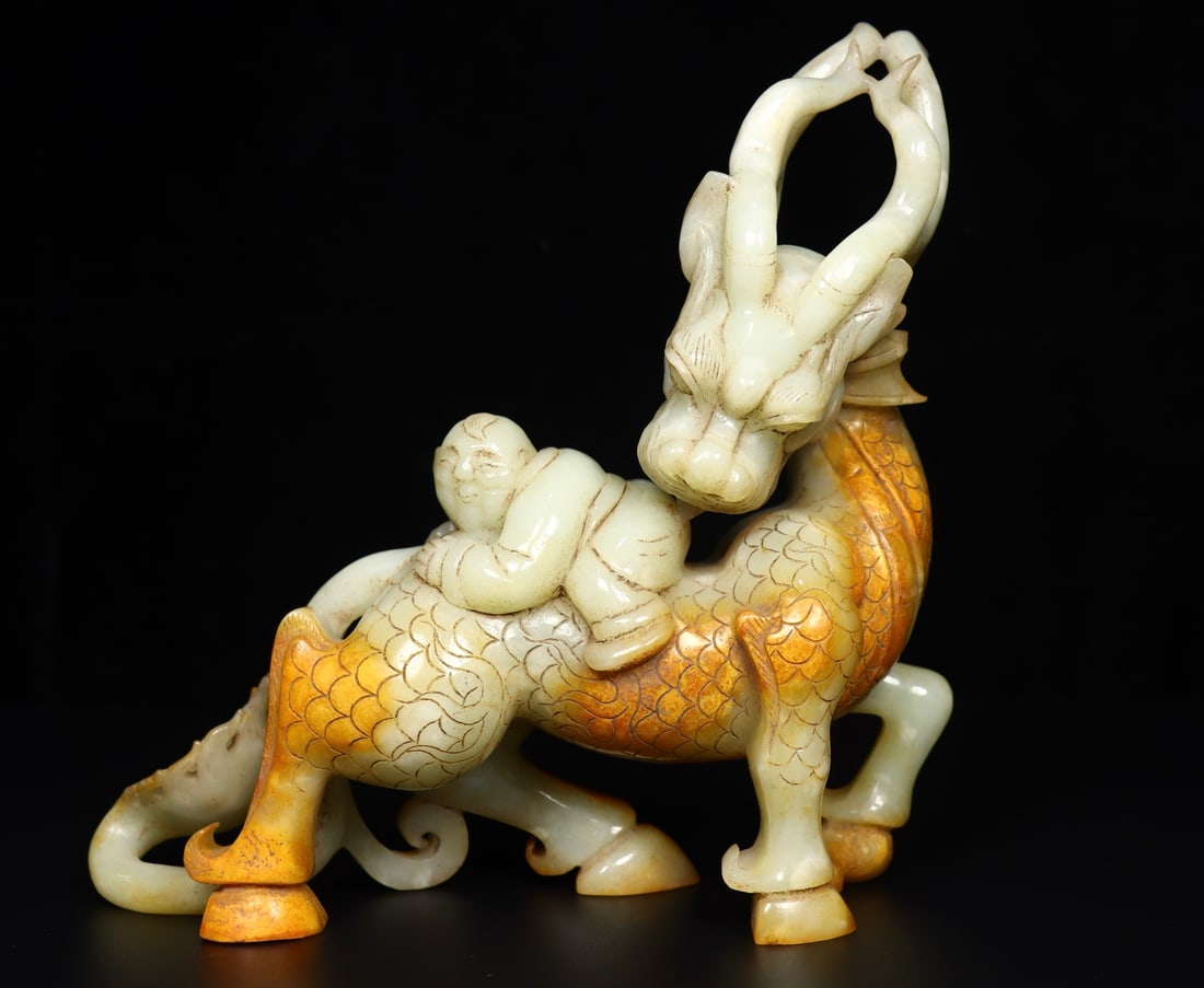 A beautiful Hetian jade unicorn sends: Exquisite Hetian jade unicorn sending children Size:L:20cm W:7.5cm H:20cm W:1607g (The Dimensions Of All Batches Are Manually Measured.If You Need More Detailed Information,Please Contact Our Customer