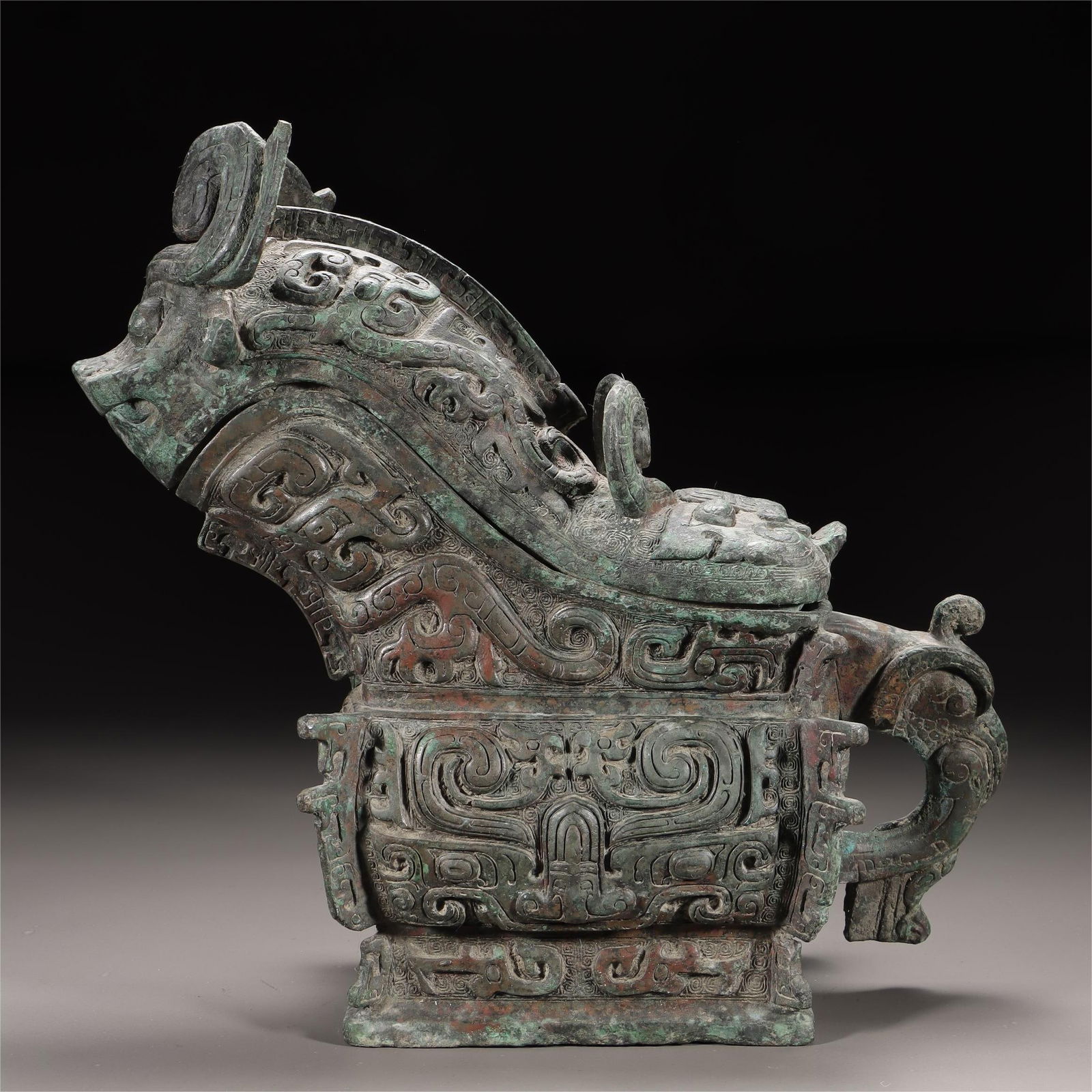 A fine bronze cast beast face Kui dragon pattern square cup (1 of 11)