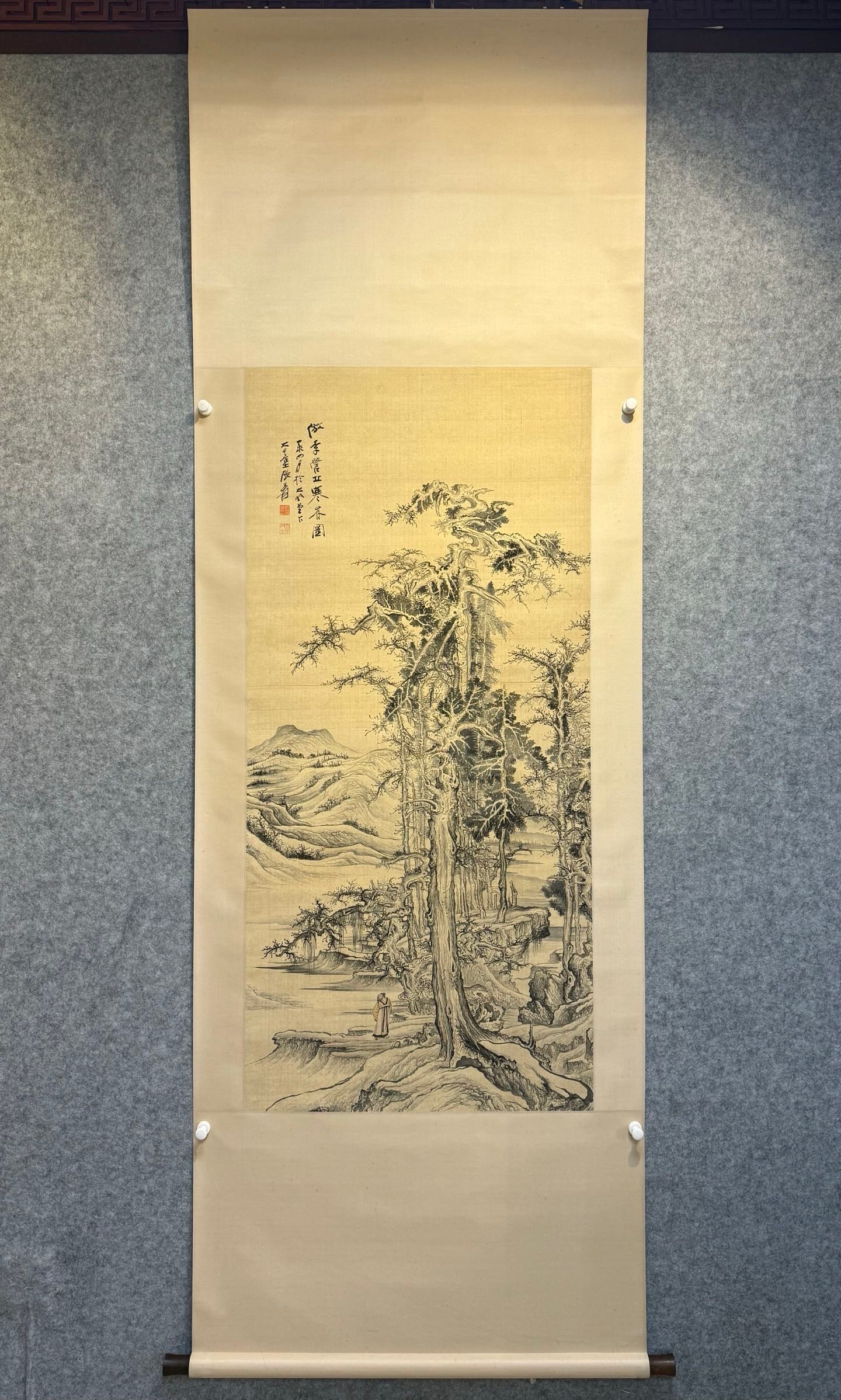 A picture of Zhang Daqian's cold forest: Zhang Daqian's cold forest picture Flower core Size:141x65cm (The Dimensions Of All Batches Are Manually Measured.If You Need More Detailed Information,Please Contact Our Customer Service Before Biddi