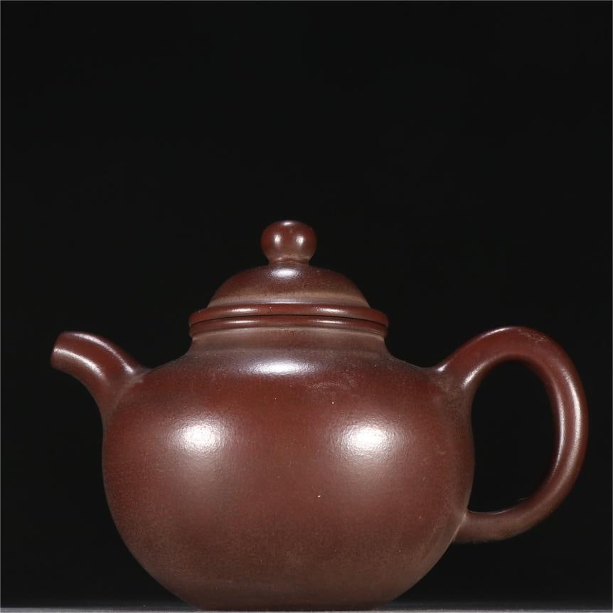 A tycoon style purple clay teapot (1 of 9)