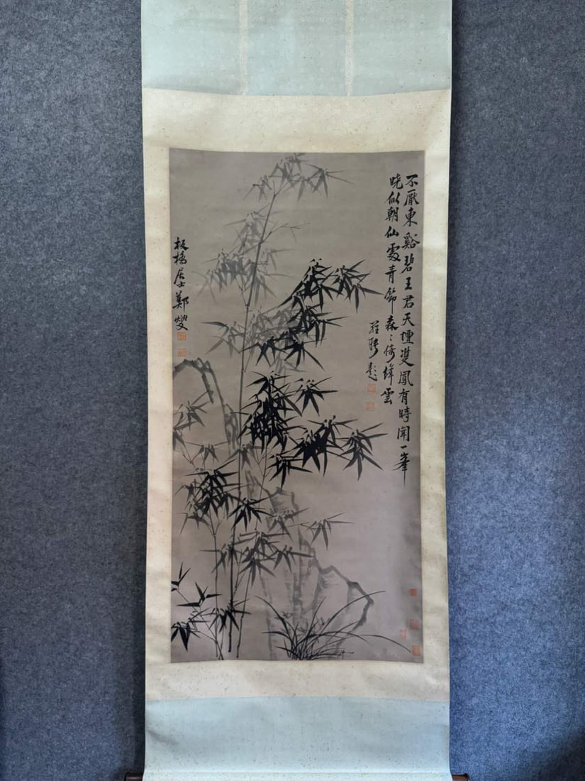 A picture of Zheng Banqiao's bamboo: Zheng Banqiao's bamboo Flower core Size:67x137cm (The Dimensions Of All Batches Are Manually Measured.If You Need More Detailed Information,Please Contact Our Customer Service Before Bidding.)