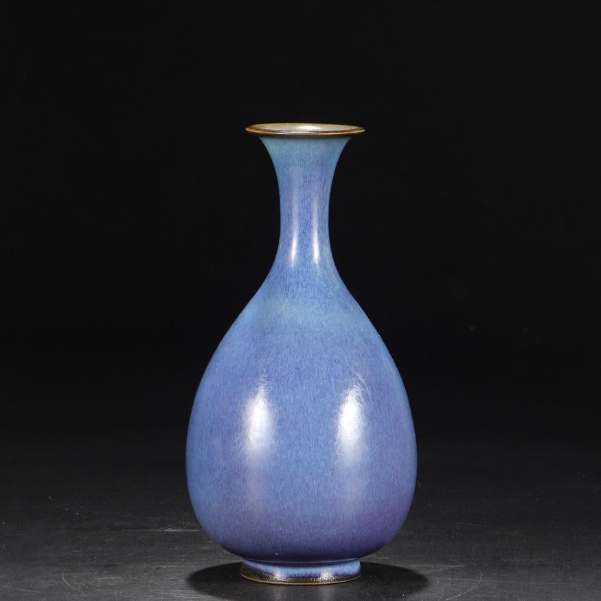 A grape purple palace royal large jade pot spring vase nourishing heart hall of the Song Dynasty Jun: The grape purple palace of the Song Dynasty Jun kiln is a large jade pot spring bottle nourishing hall Size:H:26.8cm Calibre:7cm Belly diameter:12cm (The Dimensions Of All Batches Are Manually Measure