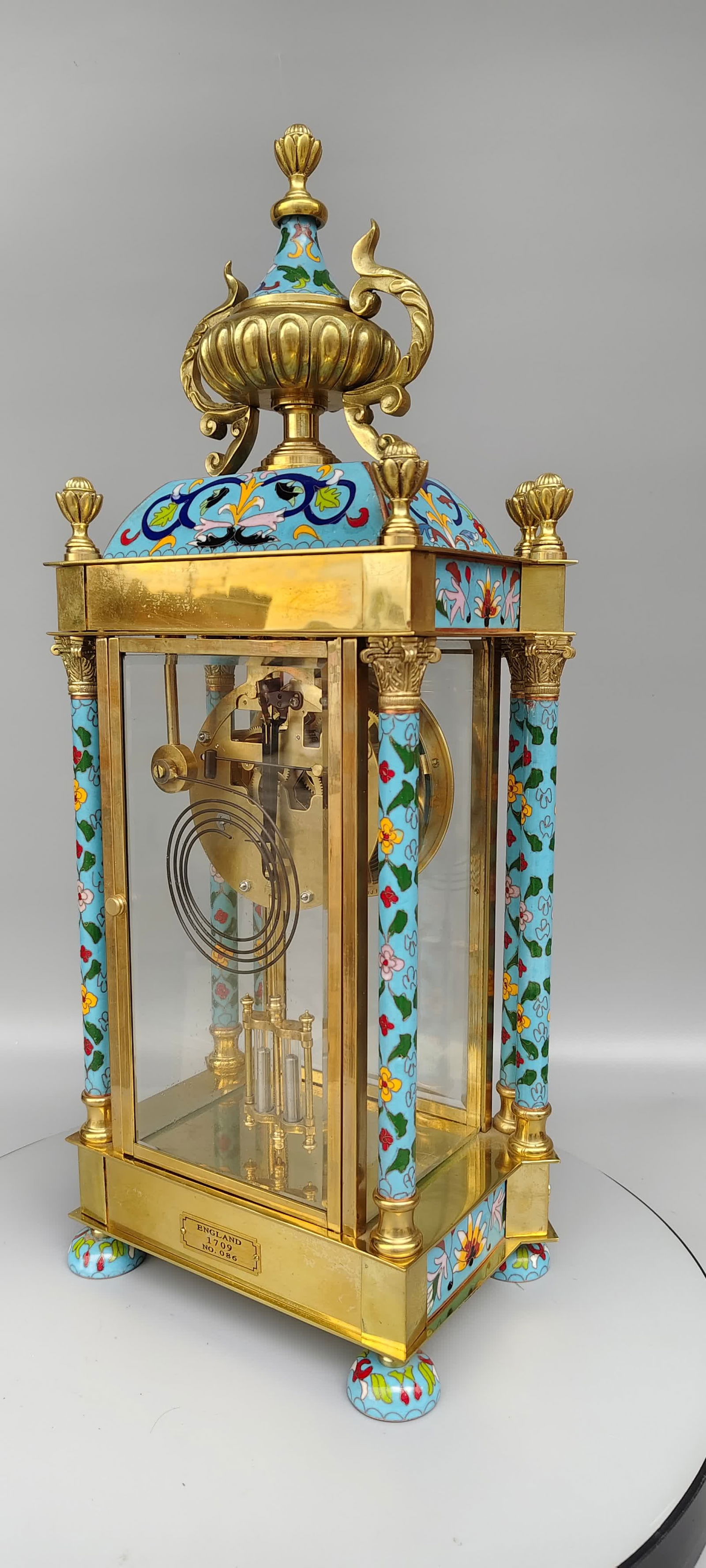 A classical cloisonné enamel clock - 4