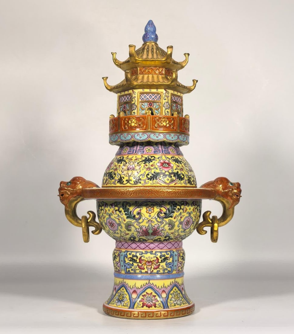 A Qing Qianlong enamel yellow ground passionflower gold-painted incense burner: Qing Qianlong enamel yellow ground passionflower gold-painted incense burner SIZE: H: 35cm BellyD: 21cm Foot diameter 10cm (The Dimensions Of All Batches Are Manually Measured.If You Need More Detaile