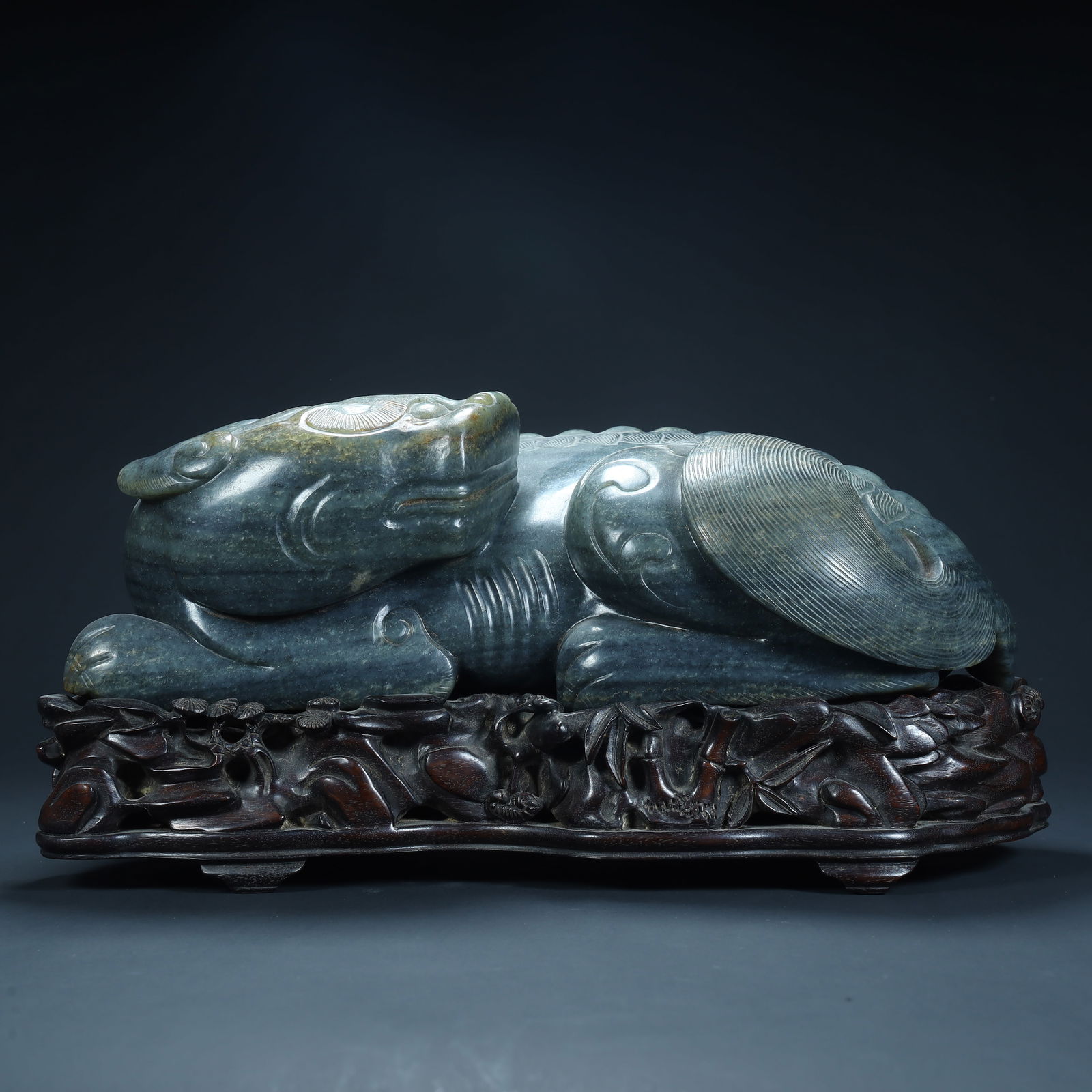 A Qing Dynasty jasper beast ornament (1 of 11)