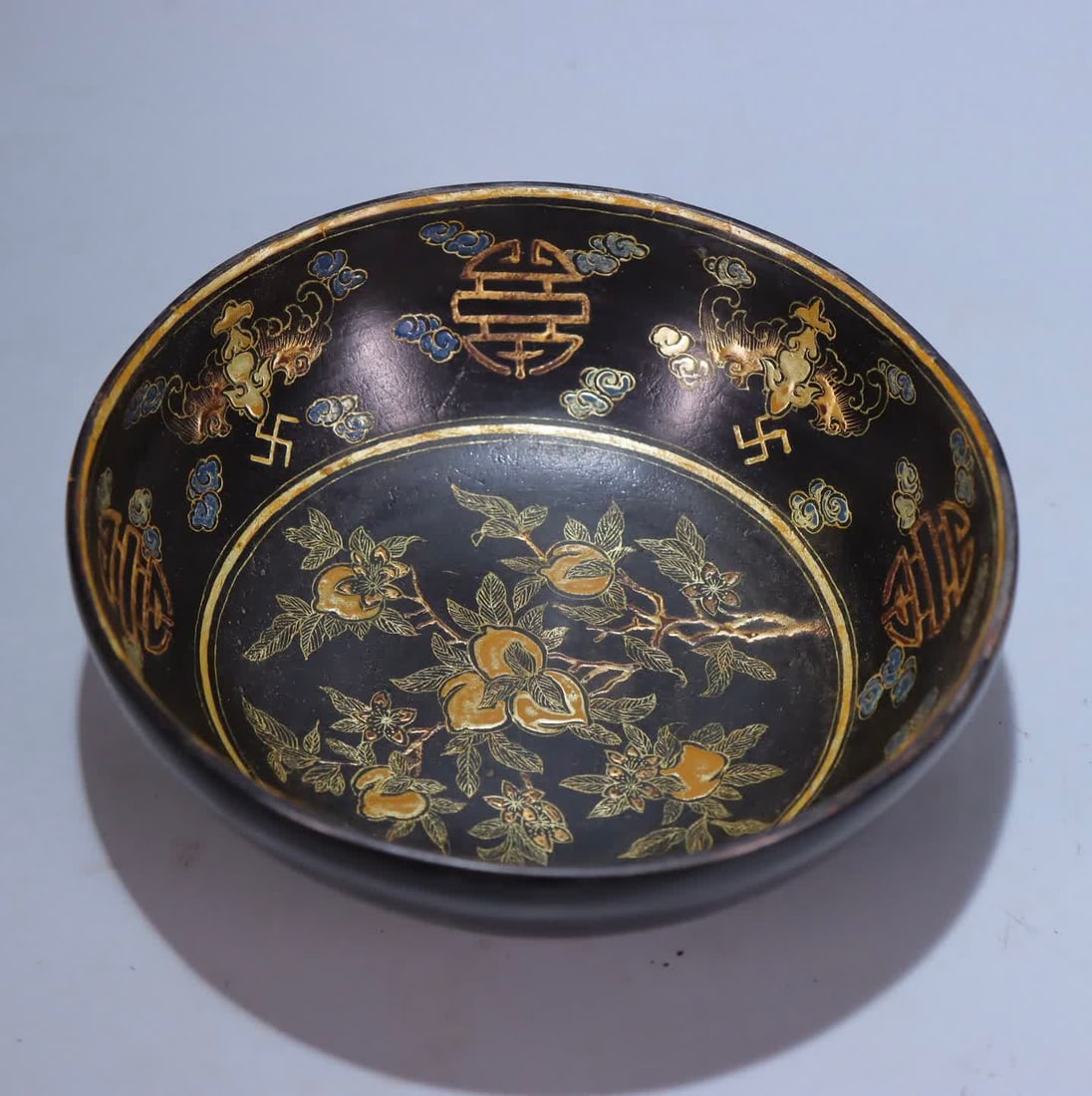 A leather tire lacquer painted bat longevity bowl made in the Guangxu era of the Qing Dynasty (1 of 8)