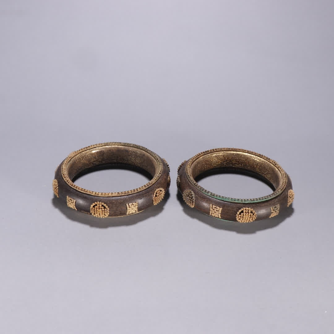 A pair of Qing Dynasty agarwood bag silver gilt gold longevity bracelet (1 of 9)