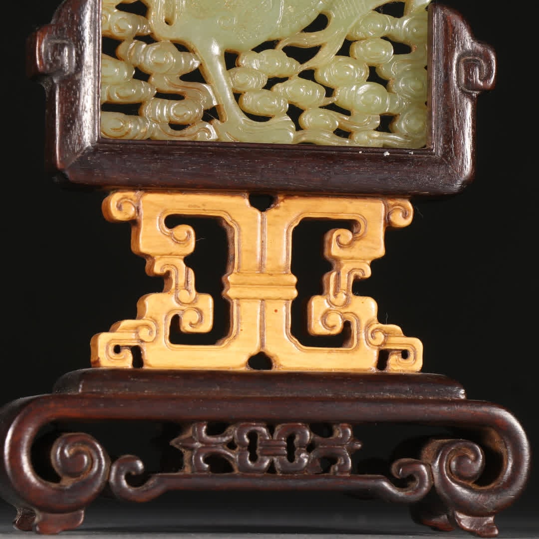 A Hetian topaz dragon pattern insert - 3