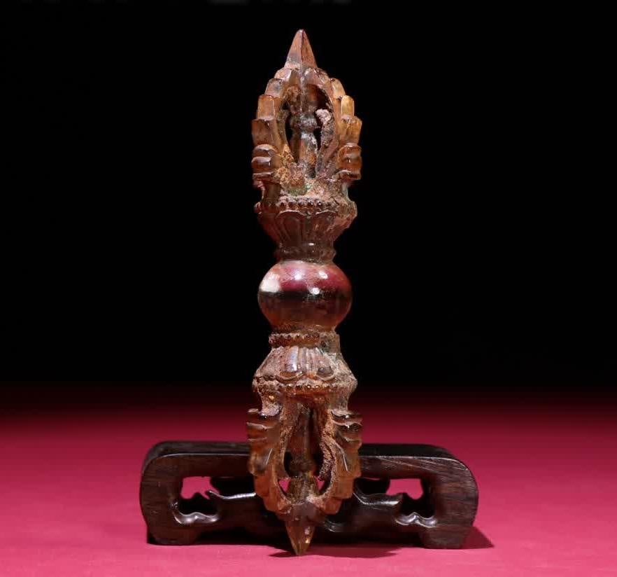 A Han Dynasty crystal magic weapon (1 of 9)